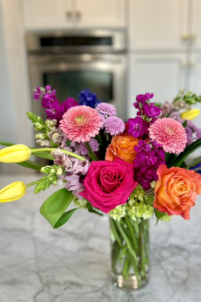 spring-flower-bouquet-on-island