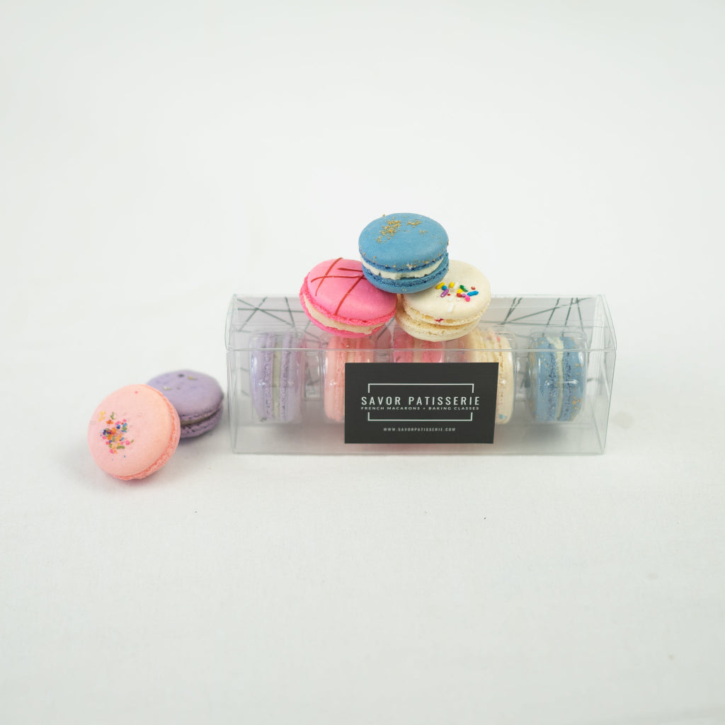 pastelfrenchmacaronsinbox