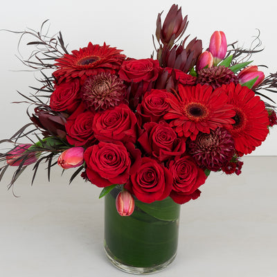 red-flowers-roses-gerbera-daisies-valentines-day-delivery