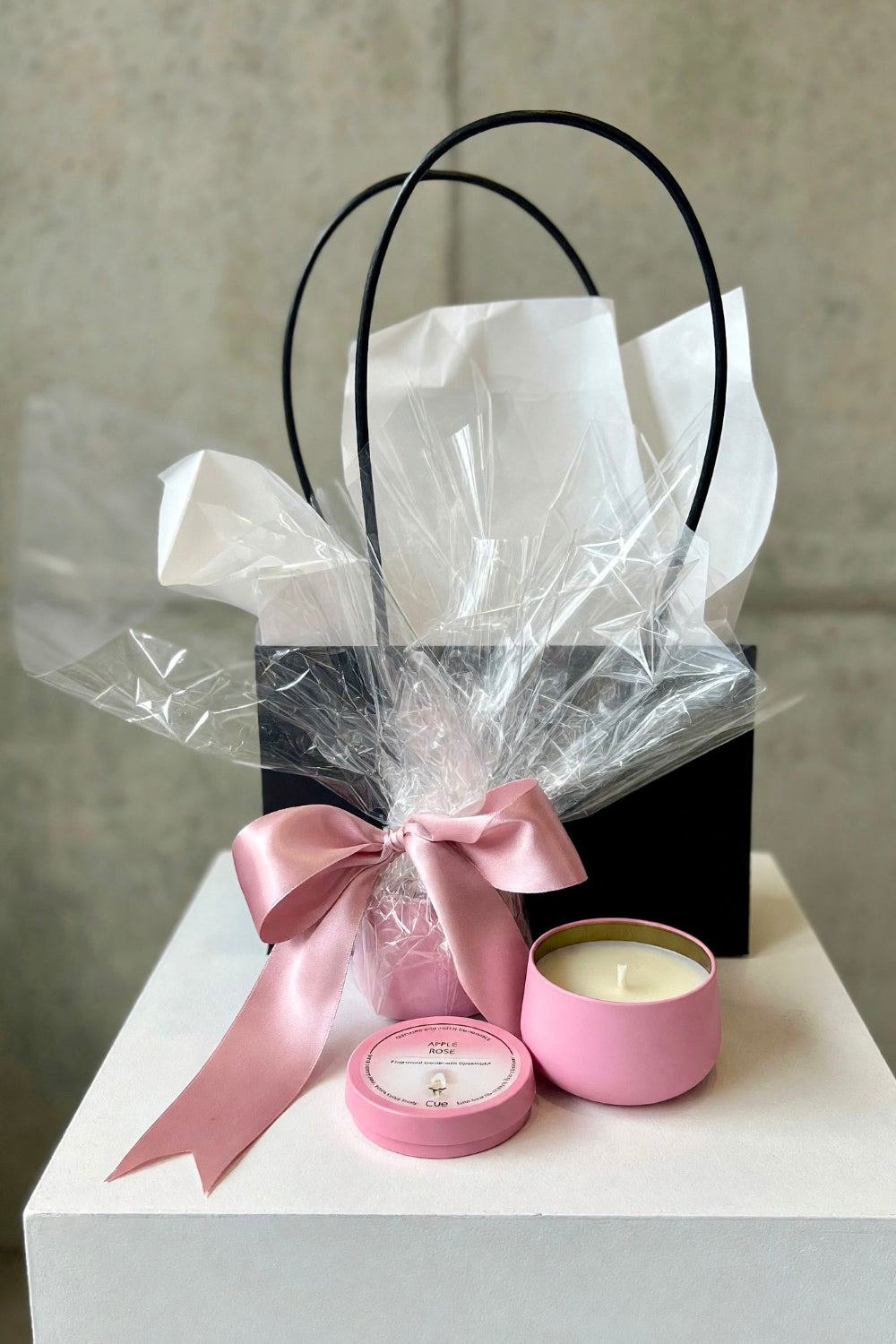 Apple Rose scented candle from the Mulberry Meadow Set, part of The Flower Fix seasonal collection