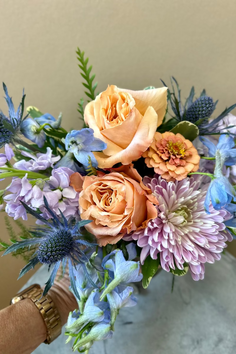 morning-mist-signature-bouquet-closeup