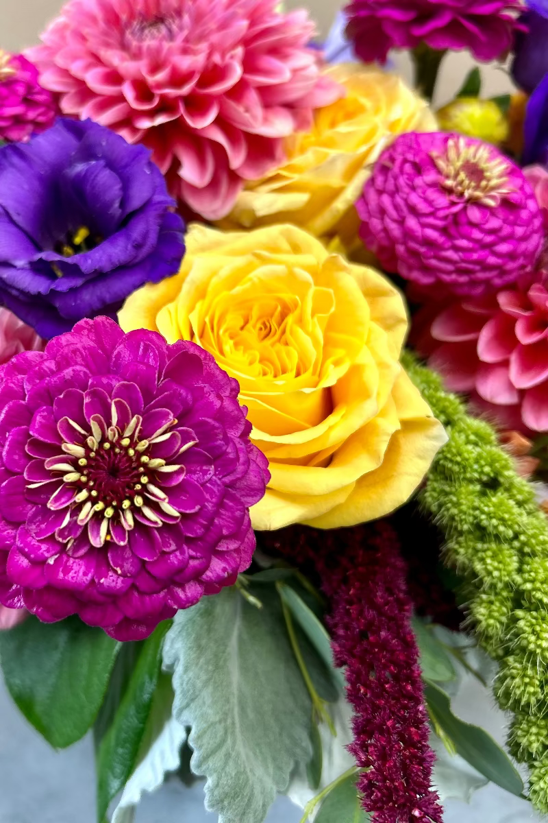 Hand-delivered garden organic flower bouquet from woman-owned Castle Pines florist with reliable service