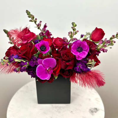 valentine-bouquet-red-roses-pink-anemone-ranunculus-unique