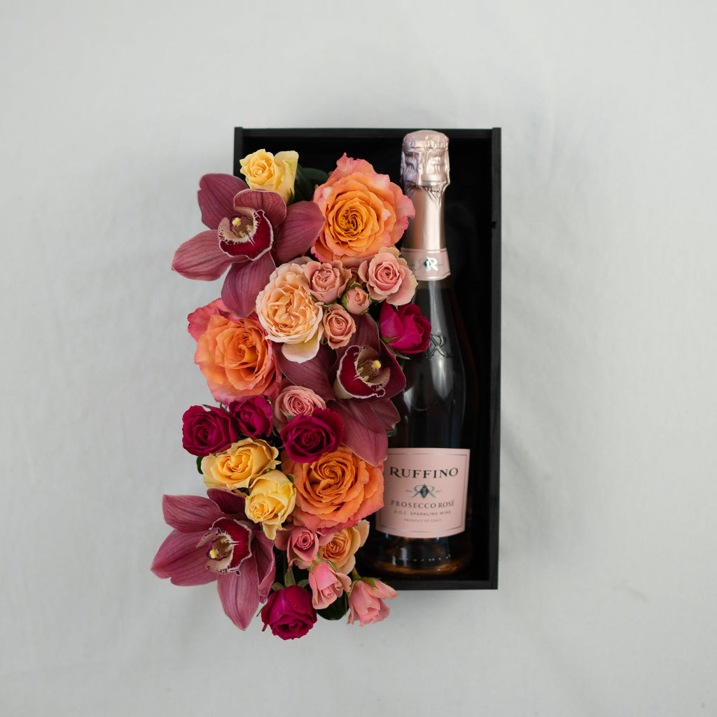 roses-orchids-sparkling-prosecco-pink-gift